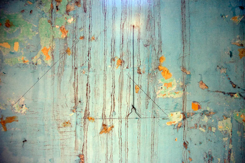 <p>De la serie Traces (Huellas) 1 | Stains | 100 x 150 cm | impresión cromógena | 2011</p>
