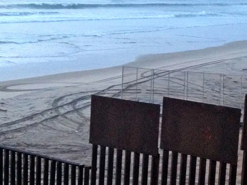 <p>De la serie: Al borde | fotografía digital | 2013</p>
