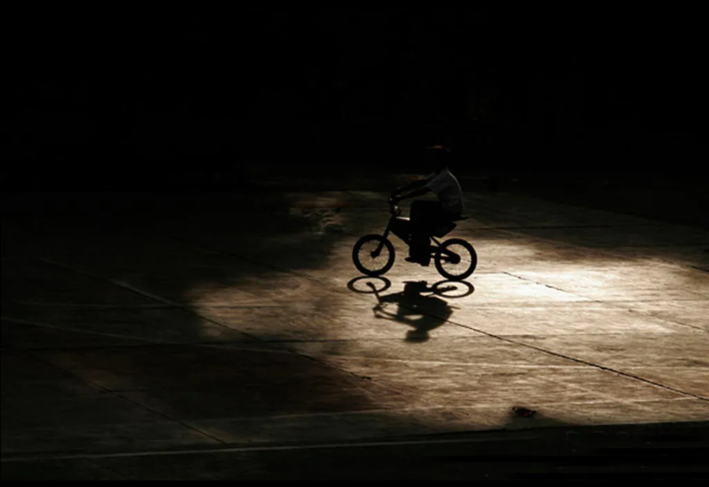 <p>Entre la luz y la sombra | San Miguel de Allende, Piezografia | 2006</p>
