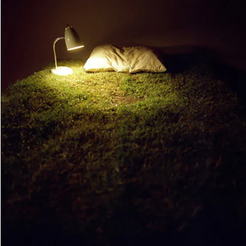 <p>The Unmade Beds | C41/ Light Jet | 80 X 80 cm | 2010</p>
