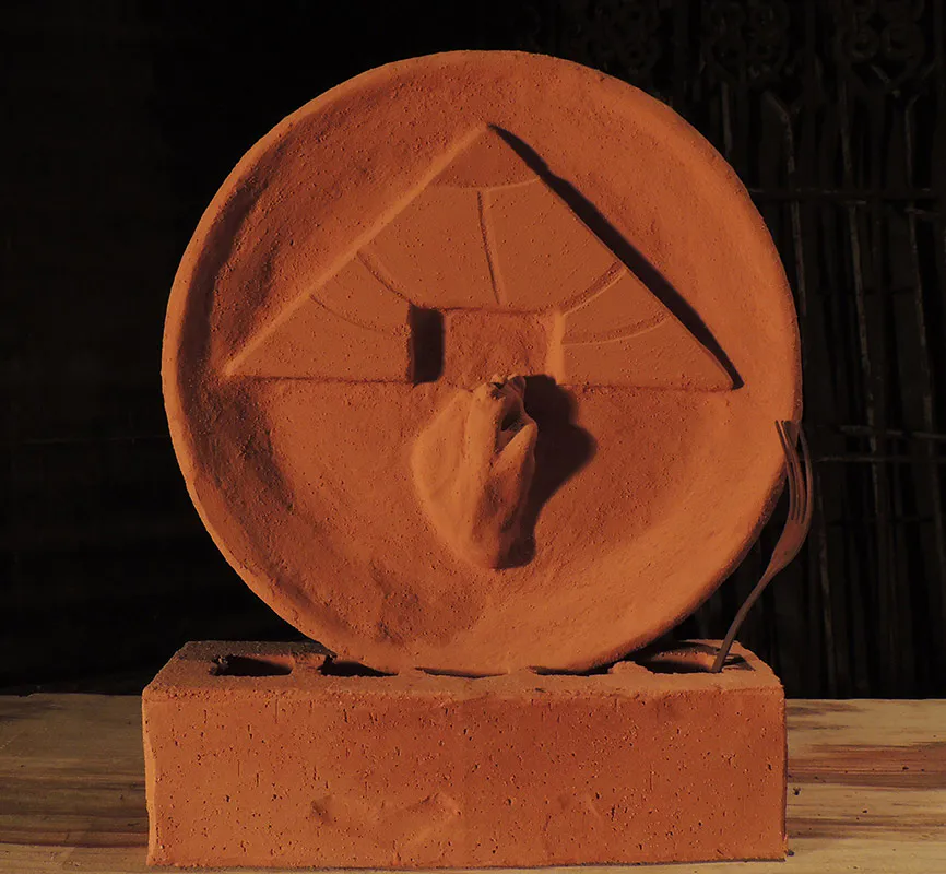 <p>Utensilios sin sexo | Escultura en barro | 2013</p>
