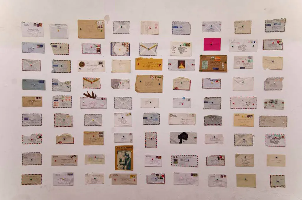 <p>Las cartas de Marienbad. 2016. Sobres de cartas e instalación sonora, medidas variables.</p>
