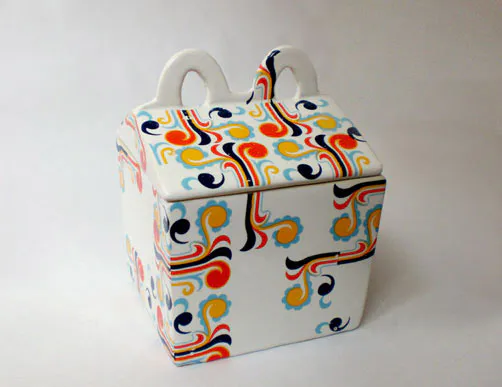 <p>S/T | Cerámica de alta temperatura estampada | 2009</p>
