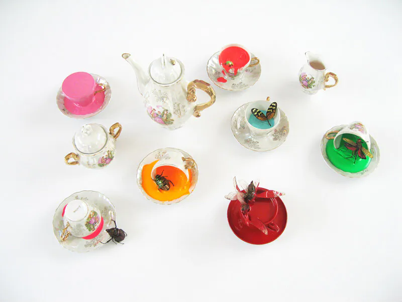 <p>Dibujos a lápiz, plumón, pastel e impresiones a color en acetato/papel 18 x 24 cm c/u 2012</p>
