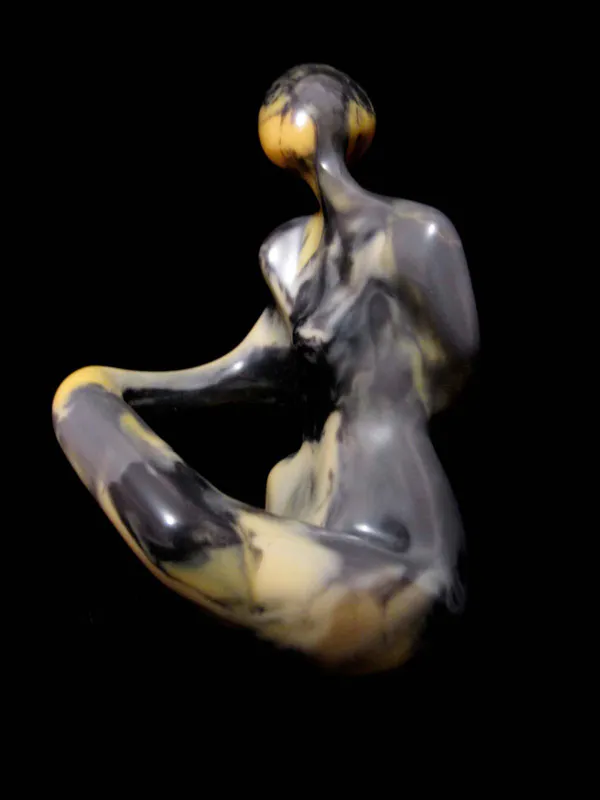 <p>Angustia Urbana II | Resina | 2012</p>
