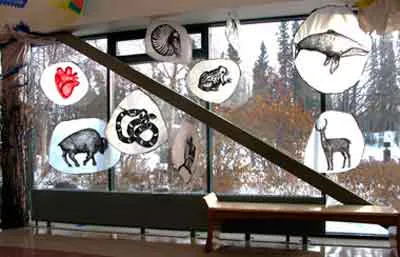 <p>El corazón de los animales | window installation | WH Yukón | 2009</p>
