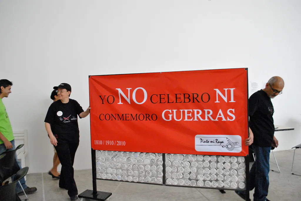 <p>De la serie: Yo no celebro ni conmemoro guerras | Acción | 2008-2010</p>
