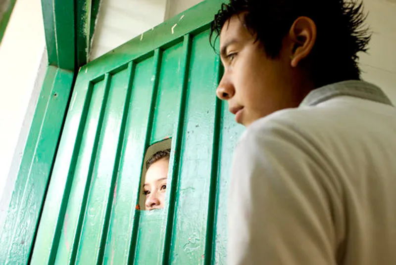 <p>Libro con 130 fotografias | 30 cuestionarios y 15 cartas | Mexico D.F. | Secundaria publica SEP #4 | 2007-08</p>
