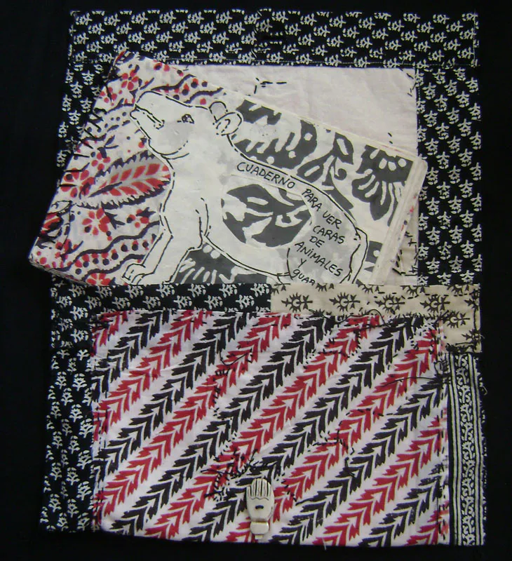 <p>Libro de artista | Cuaderno para ver caras de Animales | 2014</p>
