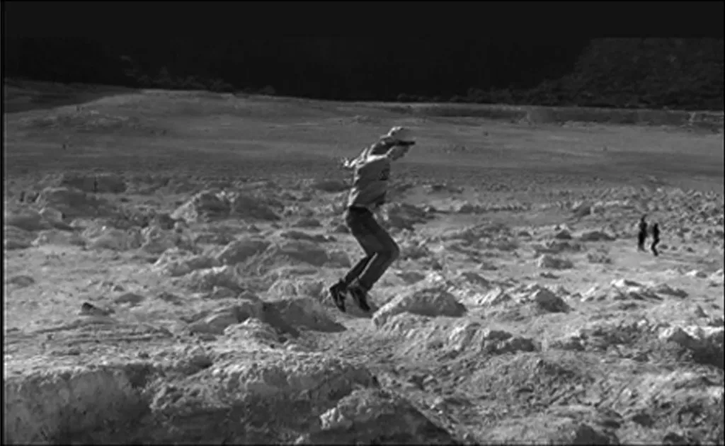 <p>Comunidad imaginaria. Viaje a un crater en la luna. 2012</p>
