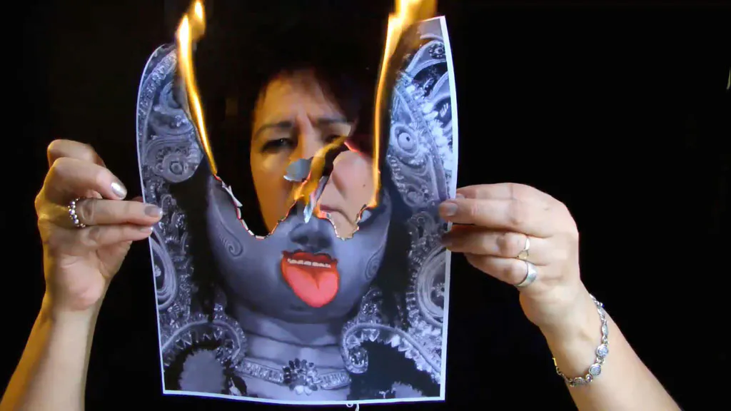 <p>Biografía | videostill | 2013</p>
