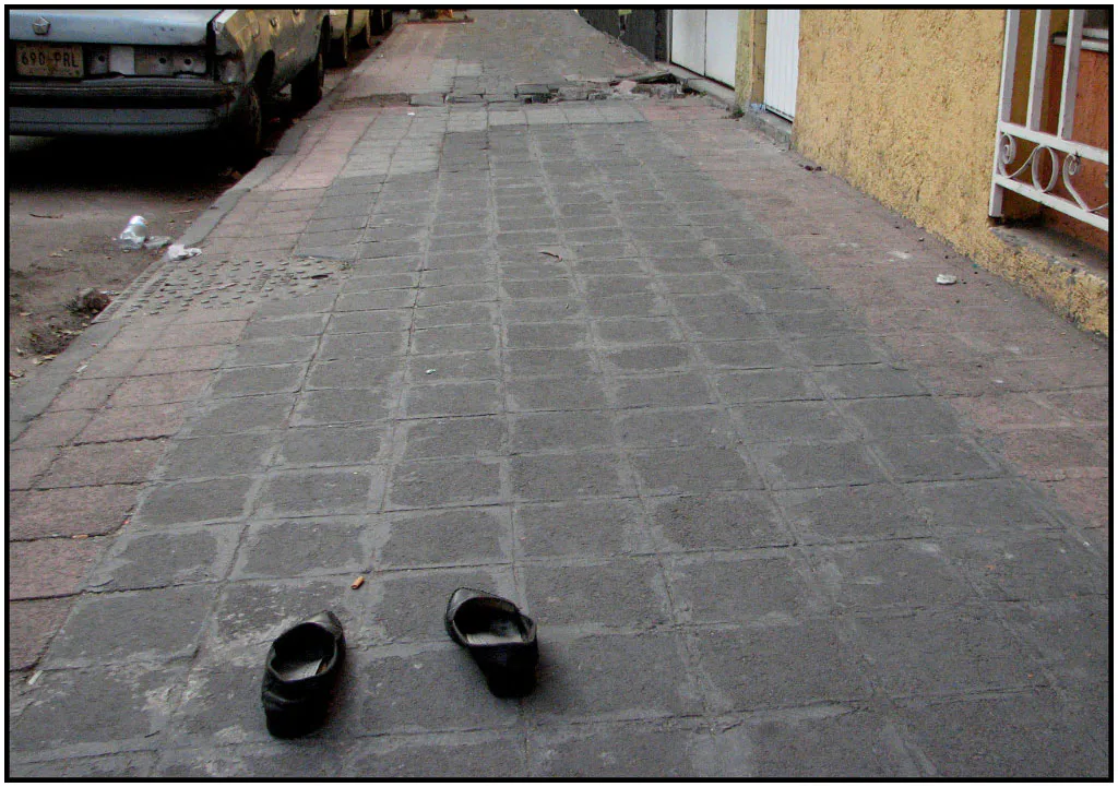 <p>S/T (Aquí estuve yo)</p>
