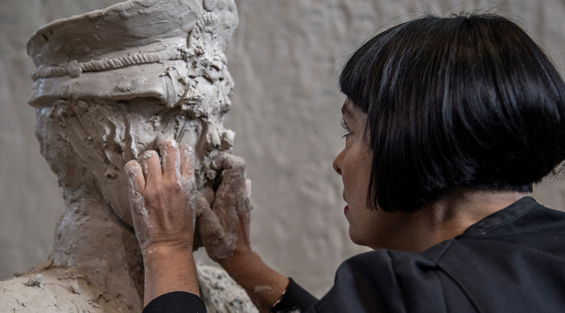 <p>Desafiando el coloso: tres actos</p>
