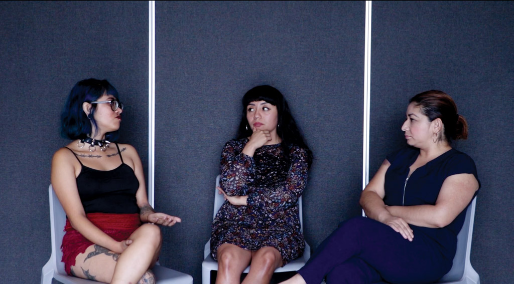 <p>Randy, Midori, Rojita, 2019<br />
Vídeo, contrato y mapa</p>
