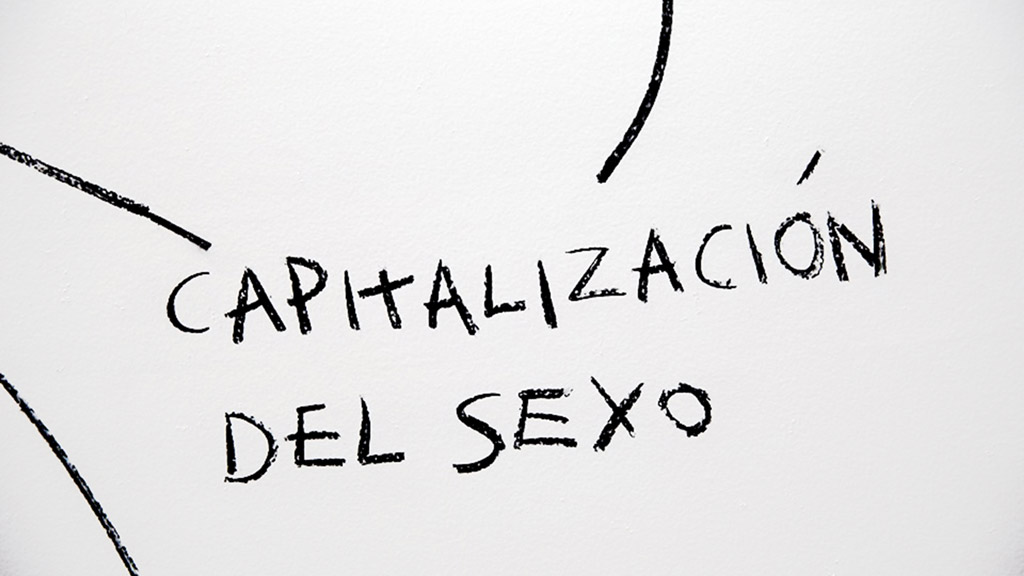 <p>Randy, Midori, Rojita, 2019<br />
Vídeo, contrato y mapa</p>
